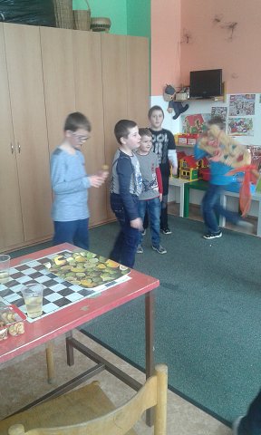 img00018.jpg