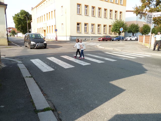 img00025.jpg