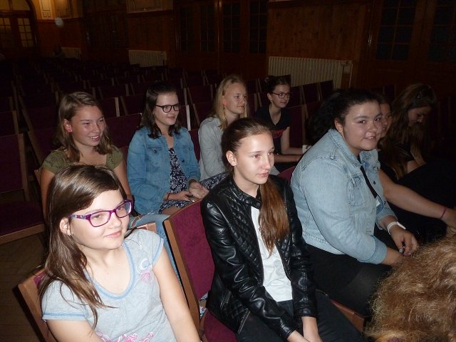 img00006.jpg