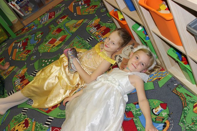 img00004.jpg