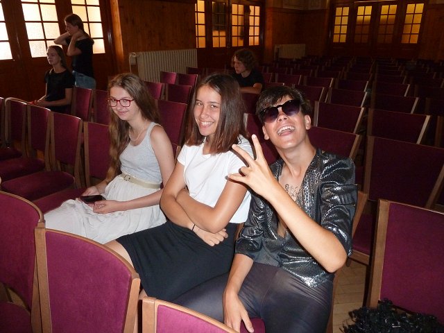 img00015.jpg