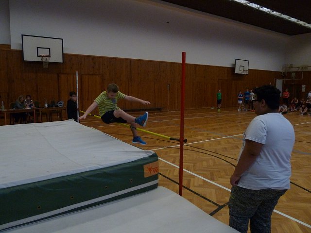 img00100.jpg