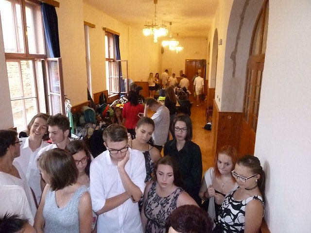 img00017.jpg