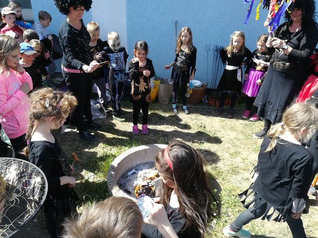 img00032.jpg