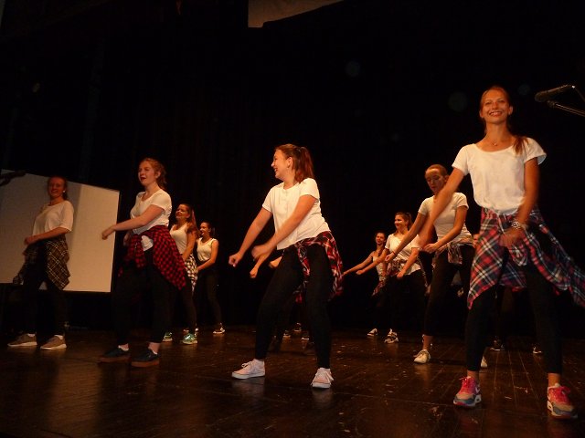 img00137.jpg
