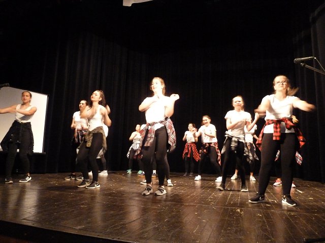 img00142.jpg
