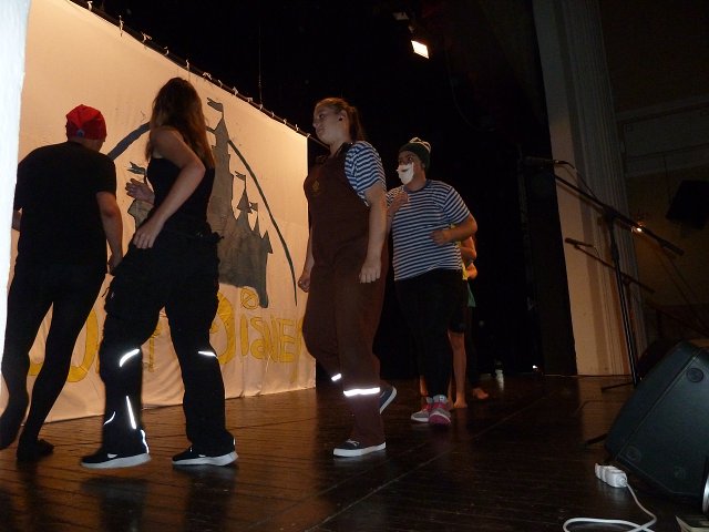 img00179.jpg