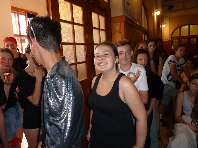 img00104.jpg